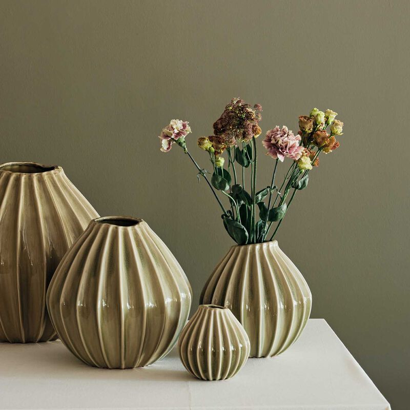 Broste Vase Wide Large - Glossy Dry Sage image number 1